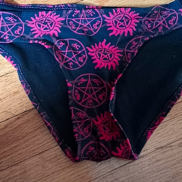 Y2K Supernatural bikini - Picture 3 of 4